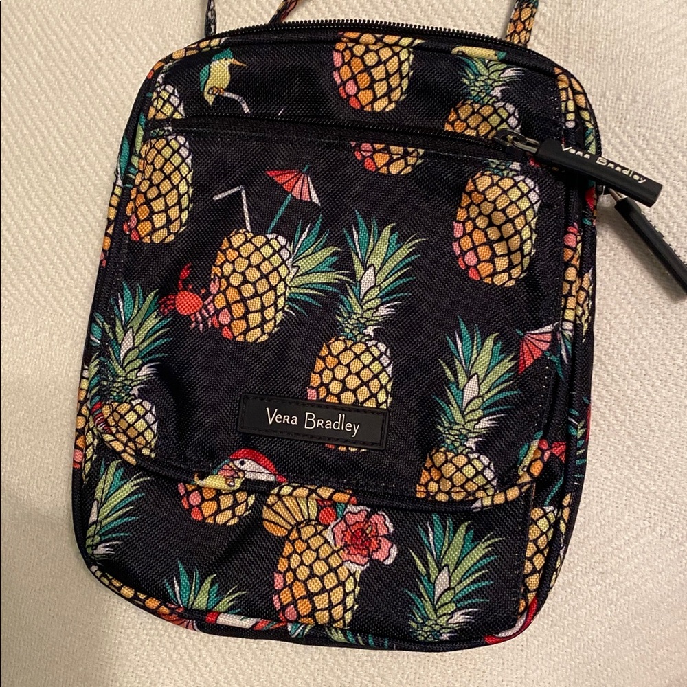 🦩Vera Bradley Toucan Party Mini Hipster Pineapple Tropical Crossbody Purse🦩